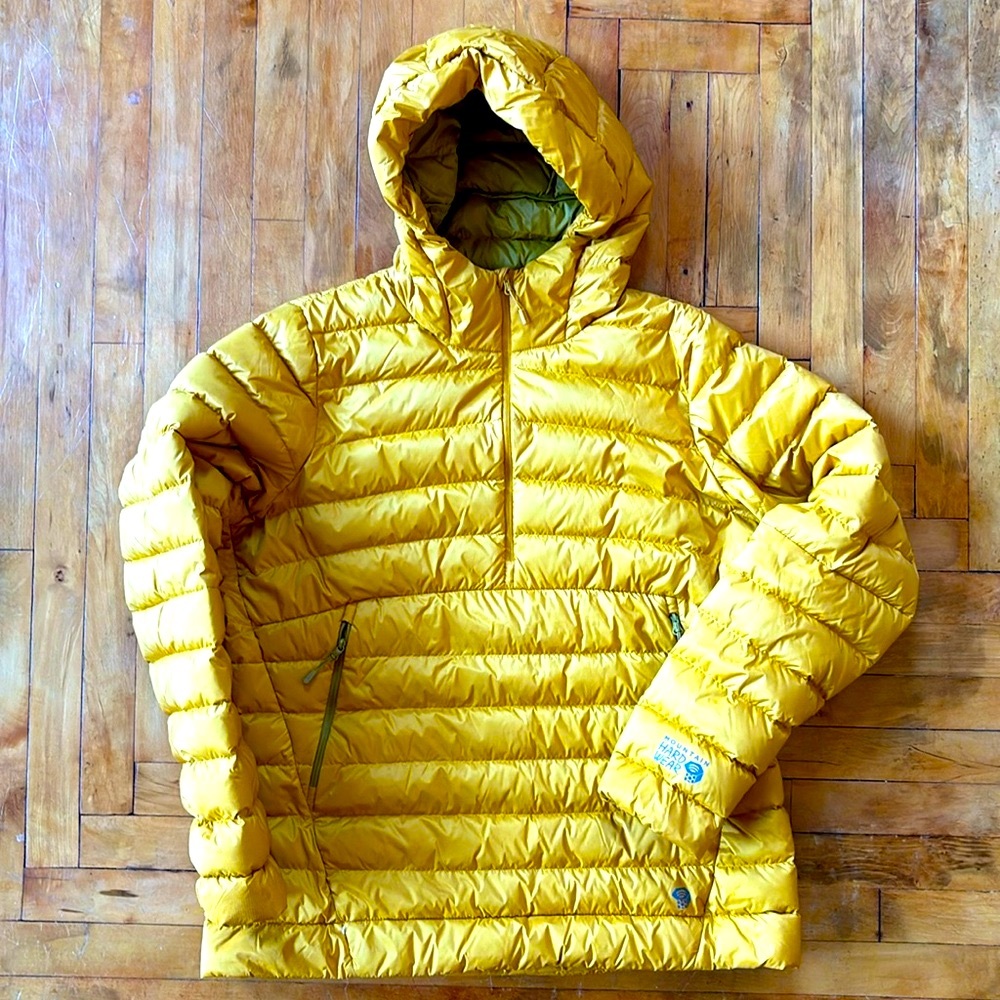 Women’s Mountain Hardware Hooded Puffer Jacket